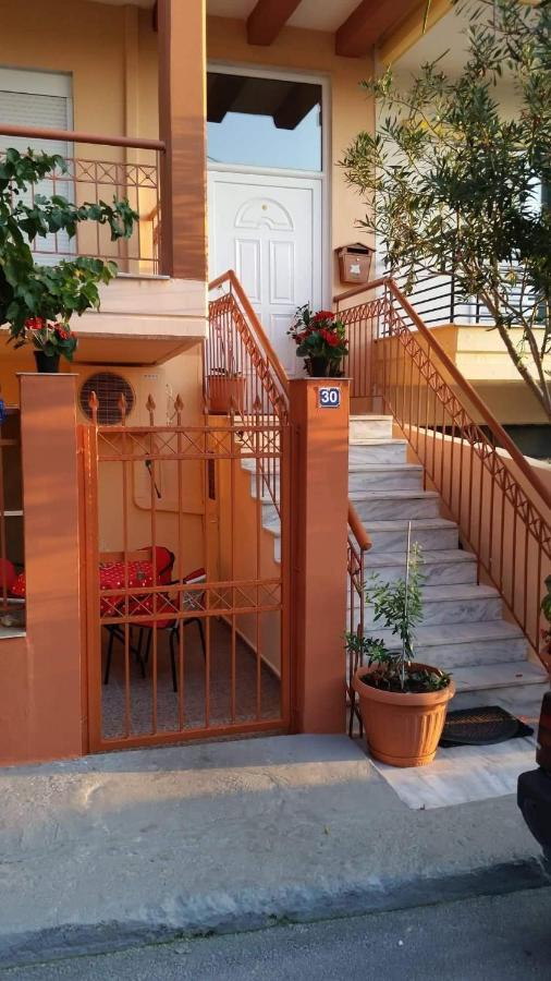 Elle Apartment By Alp Hospitality Services Nea Kallikrateia المظهر الخارجي الصورة