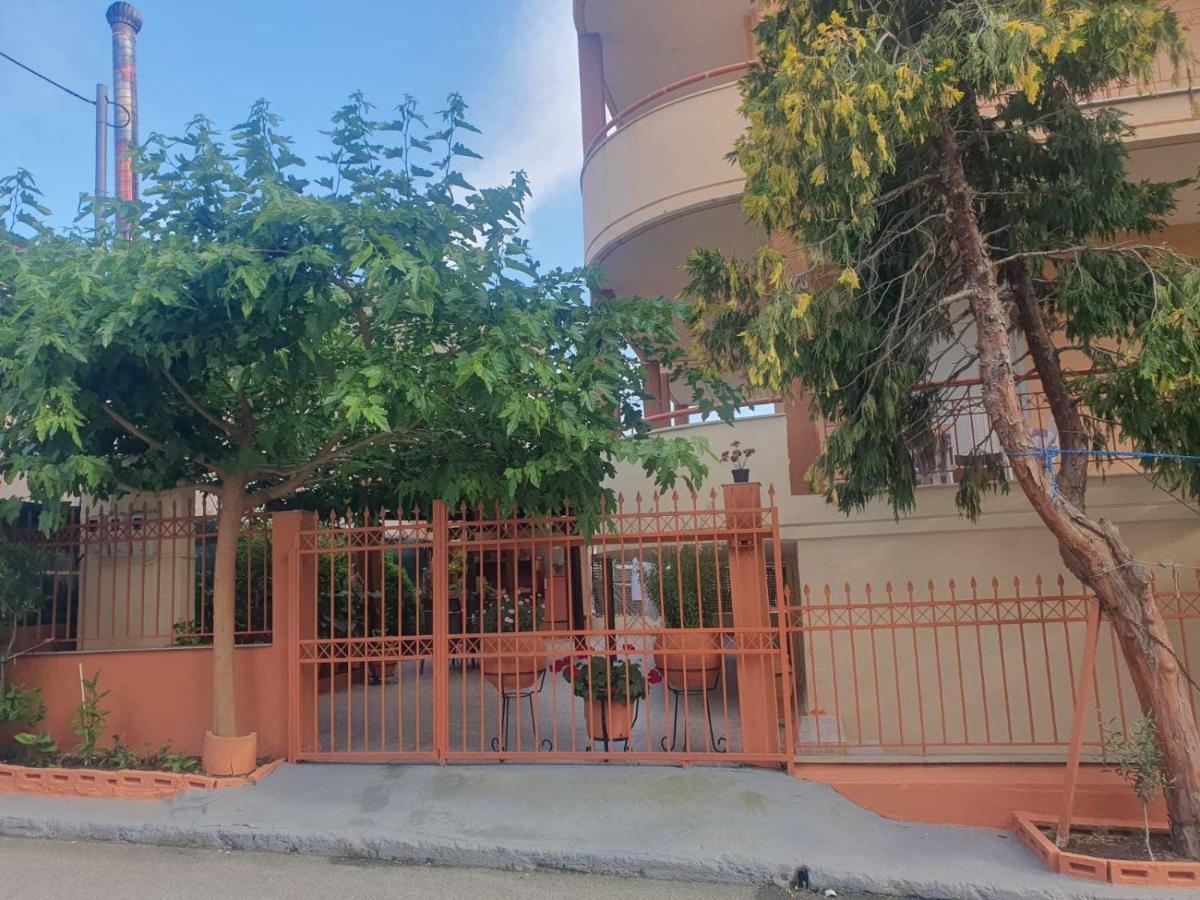 Elle Apartment By Alp Hospitality Services Nea Kallikrateia المظهر الخارجي الصورة